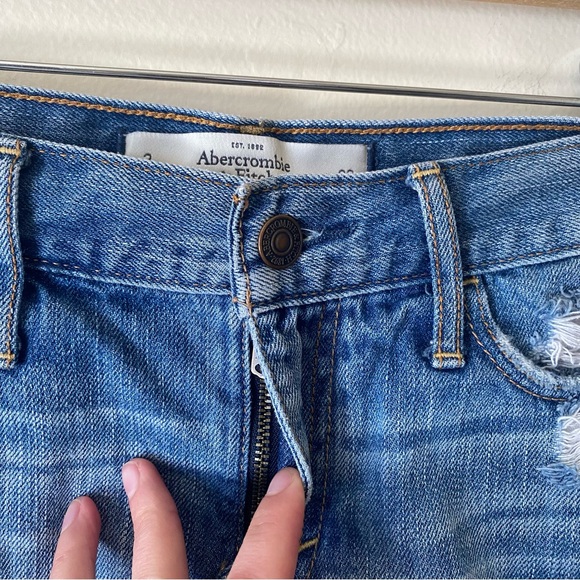 Abercrombie & Fitch Low / Mid Rise Jean Denim Shorts - Picture 3 of 5